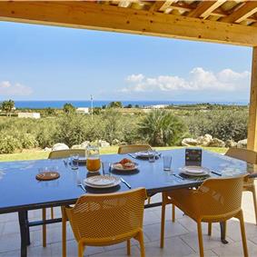 3 bedroom villa with pool near Scopollo, sleeps 6